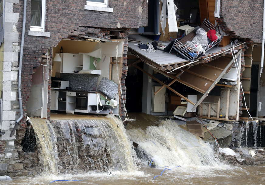 RASTE BROJ ŽRTAVA U poplavama u Belgiji stradala najmanje 31 osoba