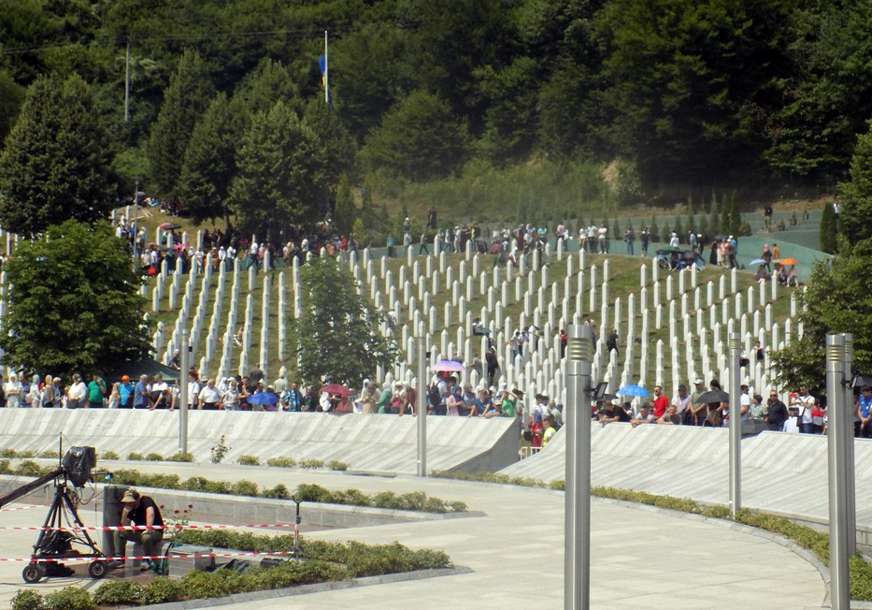 "Više od 70 odsto stradalih su pripadnici Armije RBiH" Novi detalji iz izvještaja Komisije za Srebrenicu