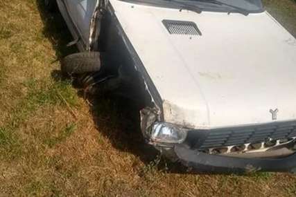 NEOBIČNA KRAĐA Pijani muškarac vezao automobil za svoj traktor i uništio ga