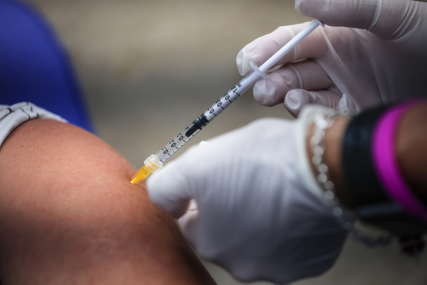 "Epidemija se razbuktava" Dr Bekić apeluje na građane da se vakcinišu protiv korona virusa