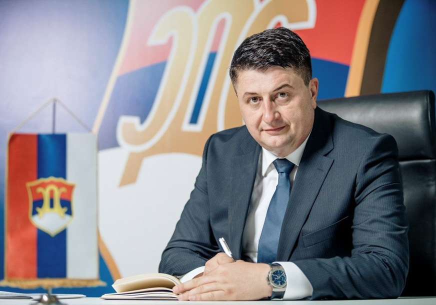 Radović pita Vladu Srpske "Zašto nas i dalje zadužujete kada se hvalite rastom poreskih prihoda i BDP“
