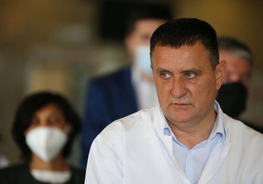 (VIDEO) Neurološke i kardiološke tegobe: Tim ljekara iz Srpske pregledao Ratka Mladića