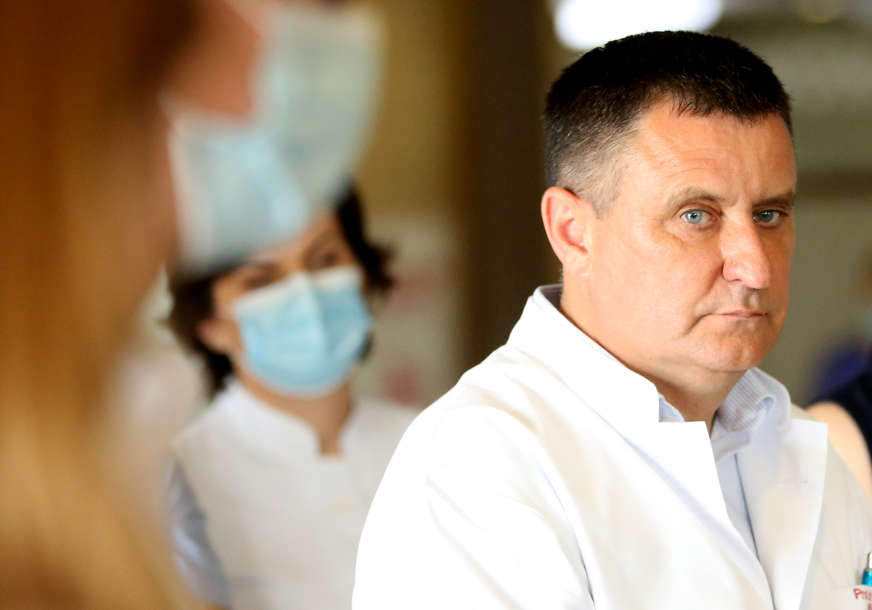 „Skreće pažnju sa svojih obaveza“ Đajić pozvao Stanivukovića da svakom zdravstvenom radniku isplati po 500 KM
