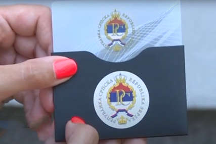 Prva važi do 2025. godine: Za građane Srpske e-kartice su za sada besplatne