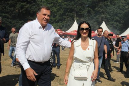 "Dosta je više Milorada isturati za svaku glupost" Gorica Dodik je ovo poručila povodom afere "Kiseonik" i Tviter se usijao