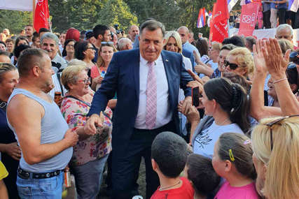 "Oni ovakvu energiju ne bi mogli izdržati" Lider SNSD prozvao opoziciju na skupu na Mrakovici