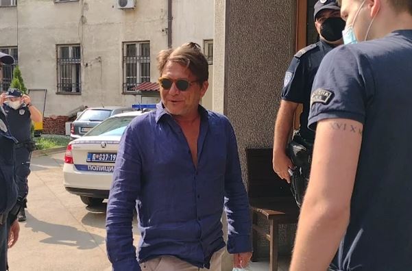 Dragan Bjelogrlić STIGAO NA SASLUŠANJE: Glumca u tužilaštvo dovela policija (VIDEO)