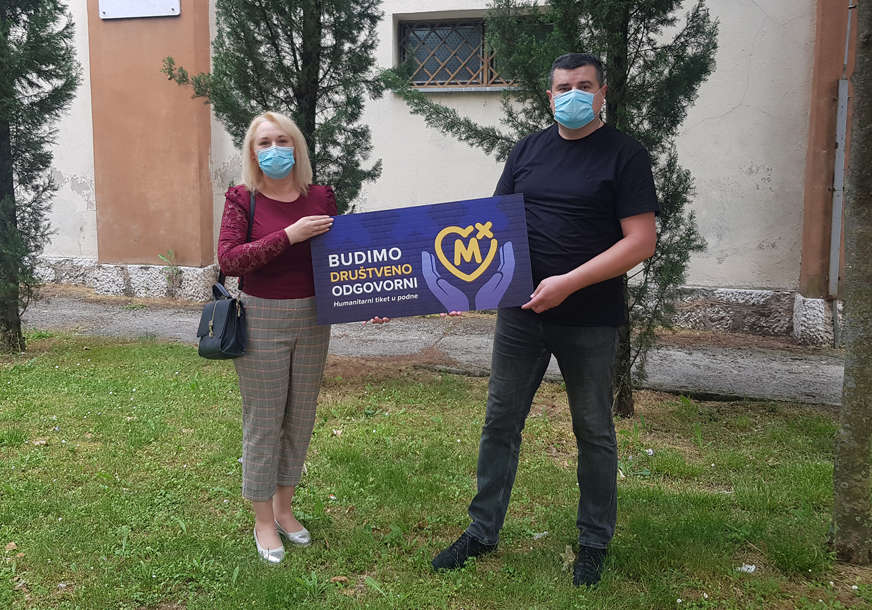 Humanitarni tiket u podne: Mozzart obradovao udruženja iz Kozarske Dubice i Ljubinja