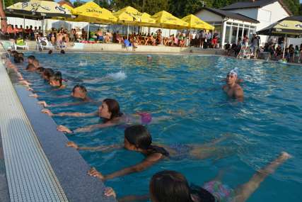 VJEŠTINA ZNAČAJNA ZA RAZVOJ Prnjavor obezbijedio besplatnu školu plivanja za više od 220 djece