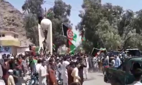 Haos na ulicama: Talibani pretukli i uhapsili novinare u Kabulu (VIDEO)