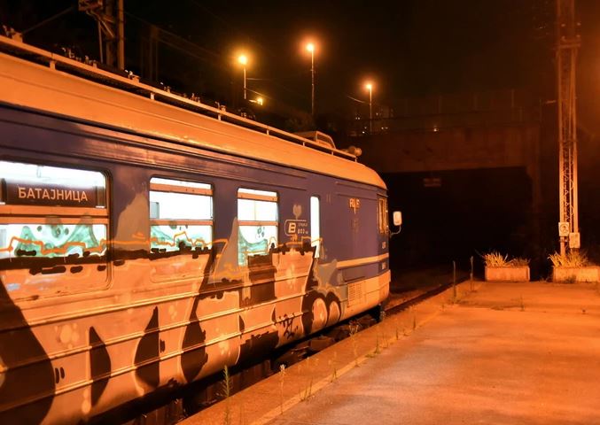 Detalji nesreće u kojoj je voz djevojci odsjekao obje noge: Bila je u društvu muškarca koji je napustio 50 metara pred ulazak u kobni tunel