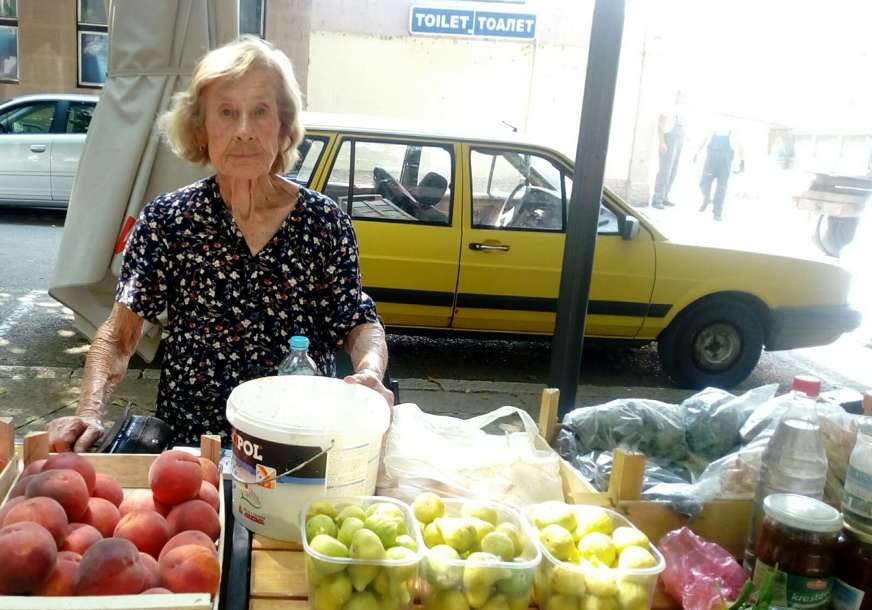 Pola vijeka na pijaci: Smokve bake Dobrile nadaleko poznate