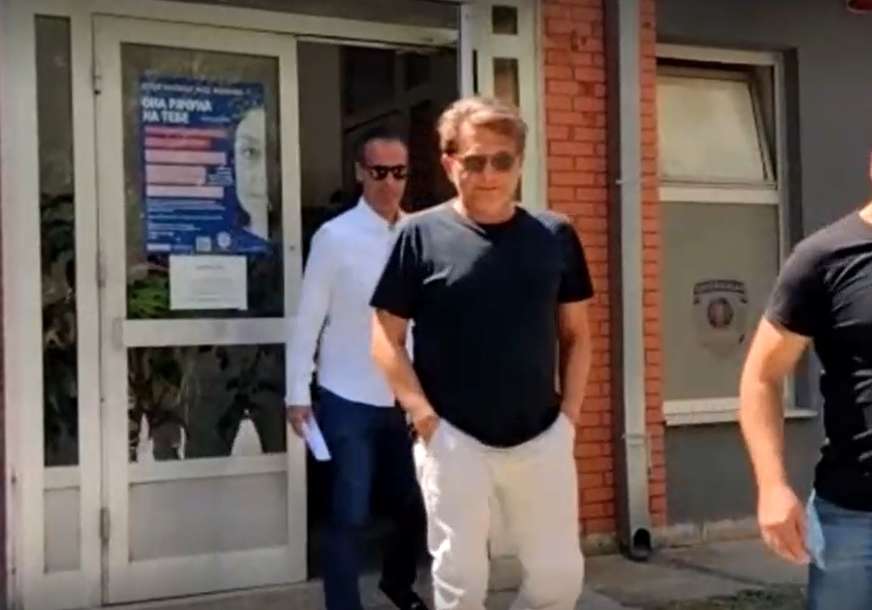 ODVEDEN U KPZ NIŠ Bjelogrlić nakon višesatnog saslušanja napustio policijsku stanicu (VIDEO)