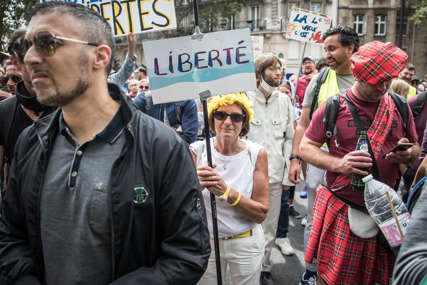 Šesti vikend zaredom: Ponovo demonstracije na ulicama Pariza i drugih gradova zbog zdravstvenih propusnica