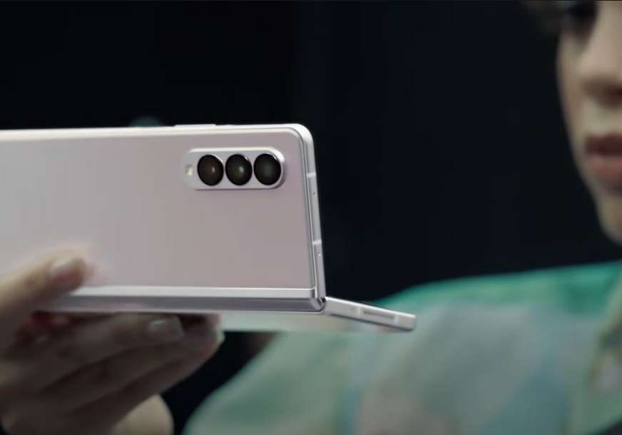 ŽELE PRIVUĆI KORISNIKE Sljedeći Samsungov savitljivi telefon stiže sa značajnim poboljšanjem