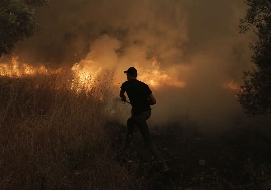 "Nadoknadićemo svima koji su izgubili kuće i imovinu" Grčki premijer odobrio dodatni budžet od 500 miliona evra za oporavak od požara