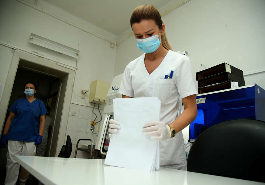 PREMINULO 6 PACIJENATA  Virusom korona u Srbiji zaraženo 317 osoba
