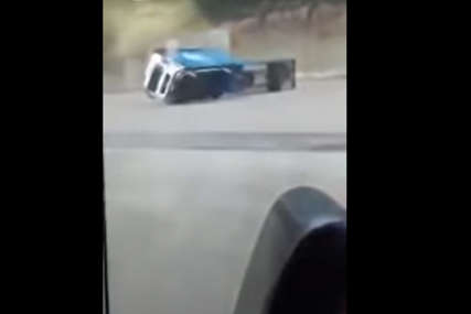 Prevrnuo kamion kao da je igračka: Koliko je snažno vjetar duvao u Krajini najbolje pokazuju ovaj snimak (VIDEO)