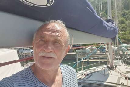 "SKUPLJAM SNAGU NA JEDRILICI" Lazar Ristovski nakon korone uživa na moru