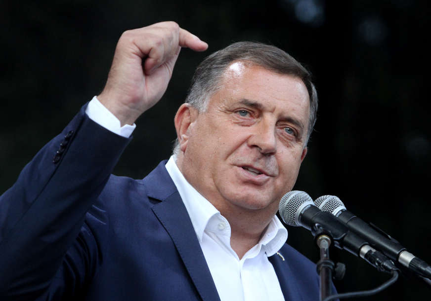 "Treba mu pojašnjenje zbog čega se vodi borba" Dodik pozvao Šarovića na dijalog