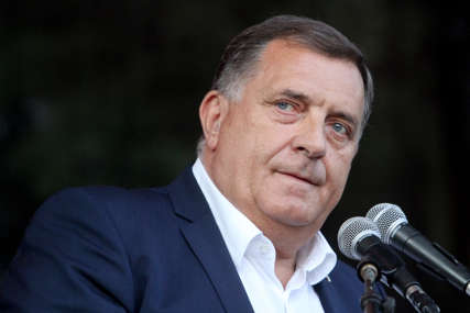 "Nama se lažno pokušava predstaviti kao visoki predstavnik" Dodik poručio da je Šmit kao političar iskompromitovan u Njemačkoj