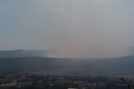 Požar u okolini Neuma: Dim se nadvio nad gradom