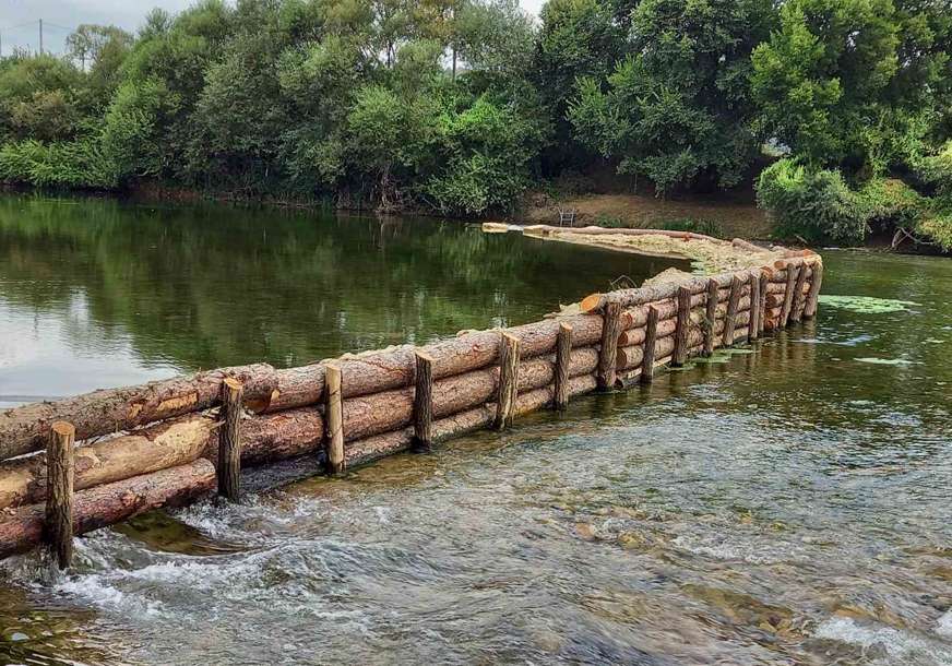 Mještani pregradili rijeku u Usorcima: "Čuvari Sane" traže da se utvrdi odgovornost (FOTO)