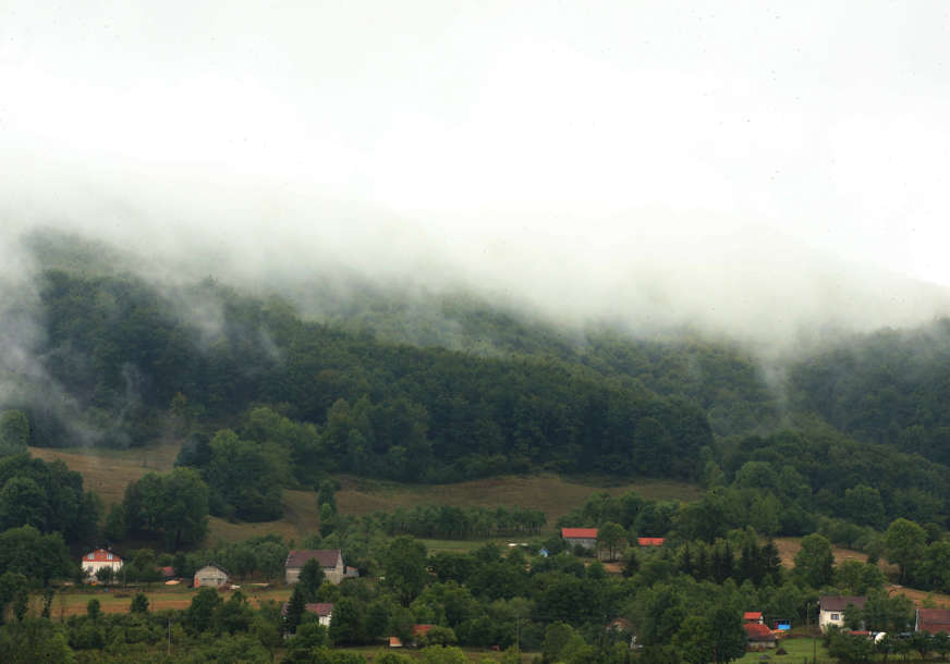 Kotorvaroško selo sa četiri stanovnika: Dunići, ni na nebu ni na zemlji
