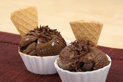 Ukus koji ćete obožavati: Ispobajte lažni sladoled od čokolade i keksa