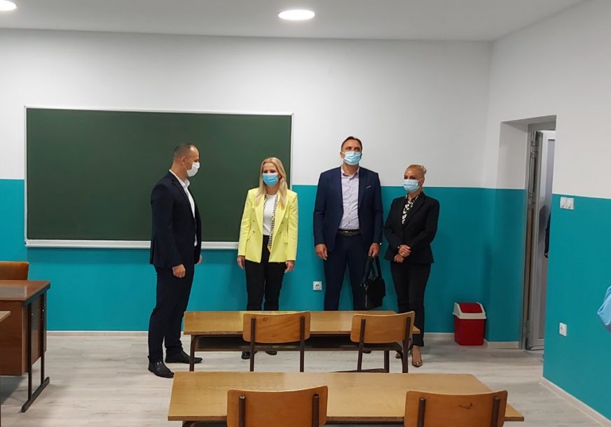 "Objekat pozitivno neprepoznatljiv" Obnovljena područna škola u Brestovu