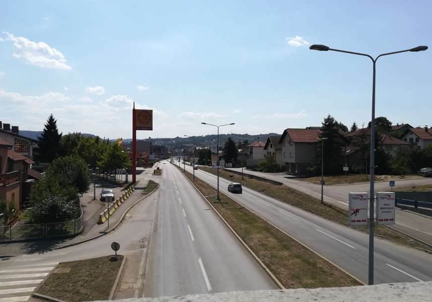 Grad se TOPI OD VRELINE: Banjaluka pusta na plus 38 (FOTO)