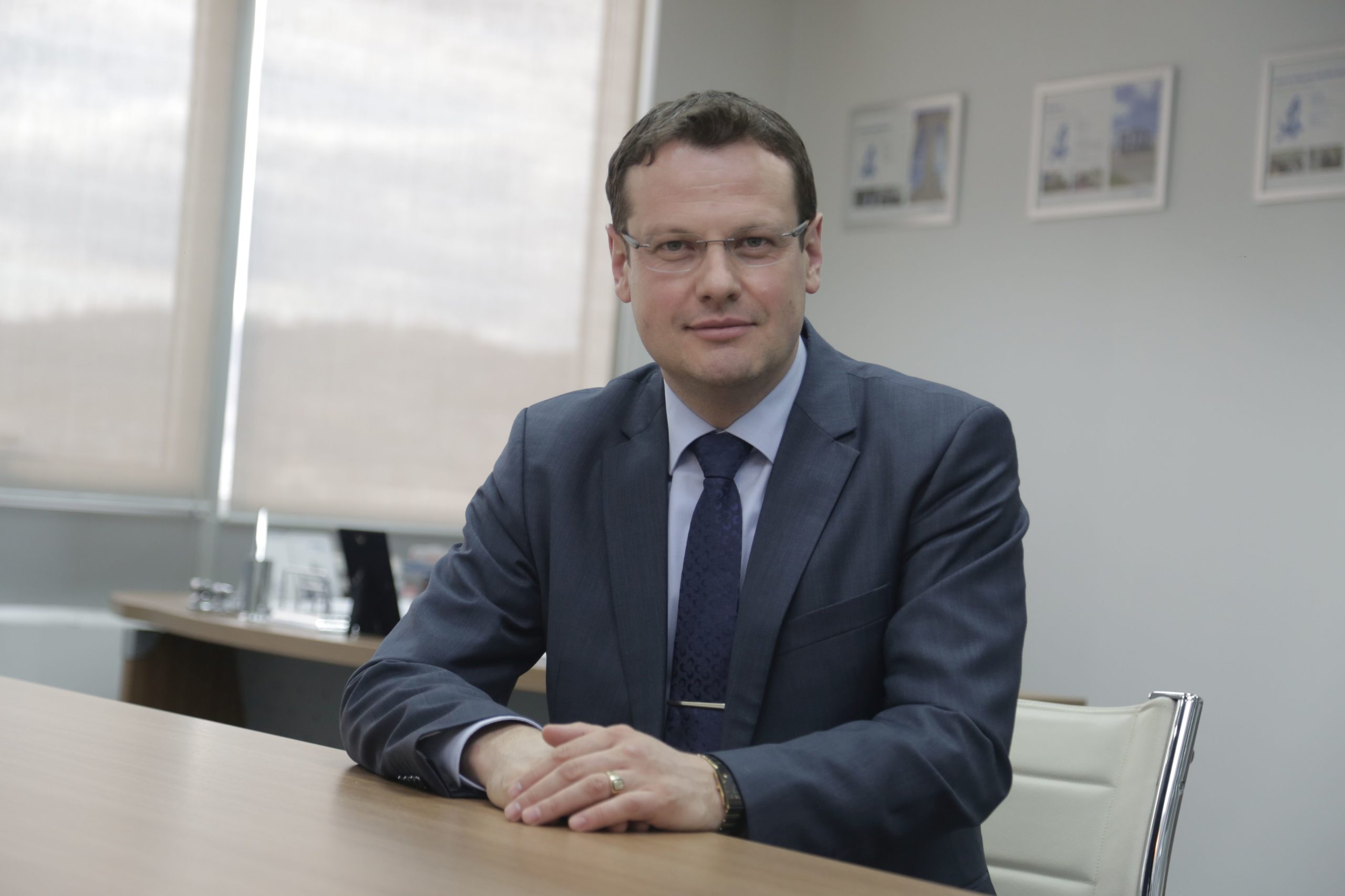 GUBITNIK DANA Borko Torbica - Srpskainfo