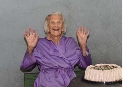 "Radujem se svakom danu"  Branka Veselinović danas proslavlja 103. rođendan (VIDEO)