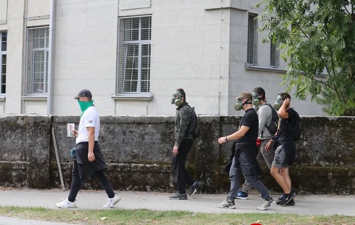 Na Cetinju počeo protest protiv "fašizacije i klerikalizacije crnogorskog društva"
