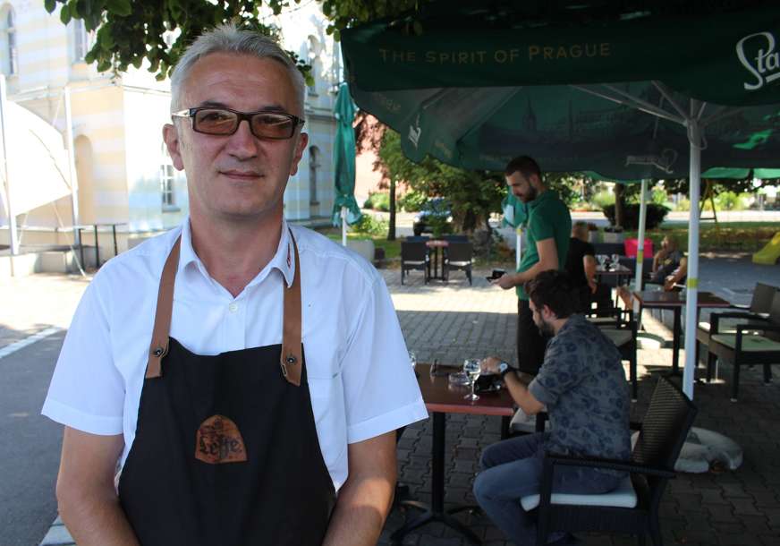 „Kafana pozornica za pobjednike i poražene“ Dragan Janković Jane je omiljeni konobar iz Gradiške (FOTO)