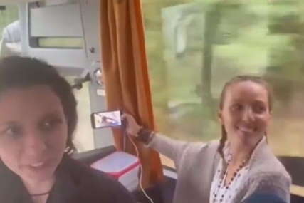 "Ko da mi otme iz moje duše Kosovo" Jelena Đoković i Vlade Divac u pjevaju u autobusu (VIDEO)