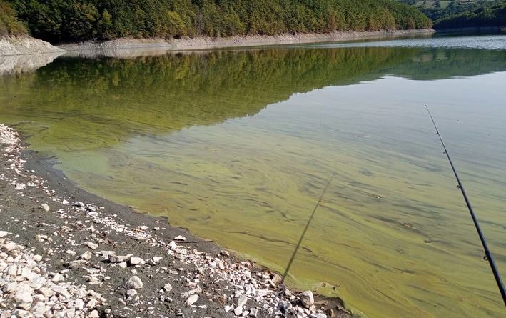 Jezero promijenilo boju: Ne crveni se kao ranije, da li je u pitanju nova vrsta algi (VIDEO, FOTO)