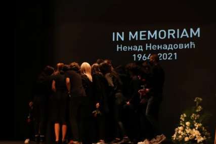 Emotivnim govorom se oprostio od kolege: Boda Ninković skrhan na sahrani Nenada Nenadovića