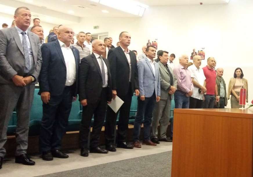 Političke partije traže nove lidere: Kadrovske promjene stranačkih čelnika u Potkozarju (FOTO)