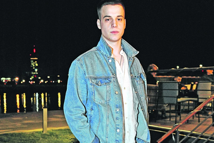 (FOTO) Od Jelisavete ni traga ni glasa: Pavle Mensur se oglasio na mrežama, pa otkrio gdje se trenutno nalazi i sa kim
