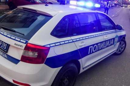 DIVLJAO CESTOM 214 NA SAT Policija zaustavila vozača zbog nasilničke vožnje