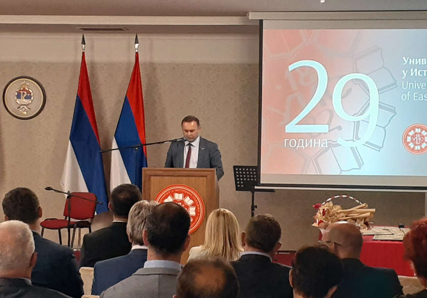 Dodijeljene i povelje za dostignuće: Univerzitet u Istočnom Sarajevu obilježio 29 godina rada (FOTO)