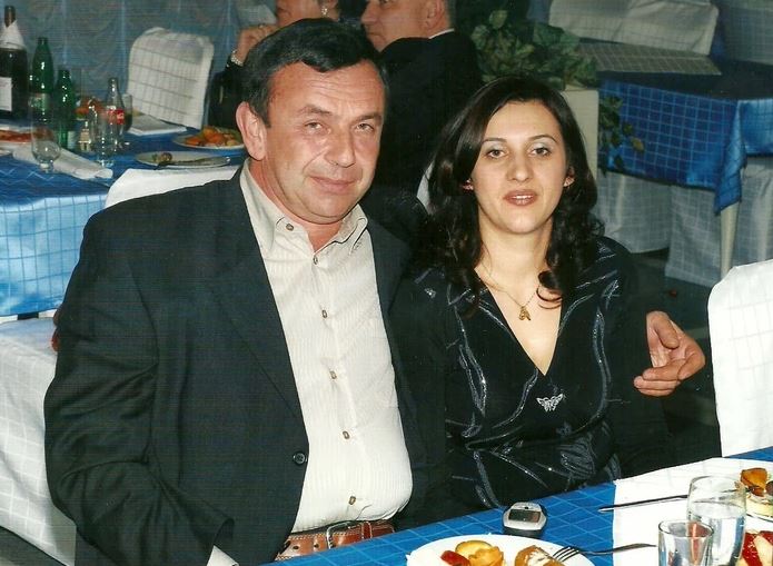"Djecu je uzela tetka, najmlađe ne zna da mu je majka ubijena" Žarko je upucao suprugu Violetu, komšije u šoku