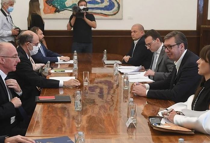 Vučić na sastanku sa ambasadorima Kvinte "Nećemo dozvoliti poniženje ni Srbije ni njenih građana"