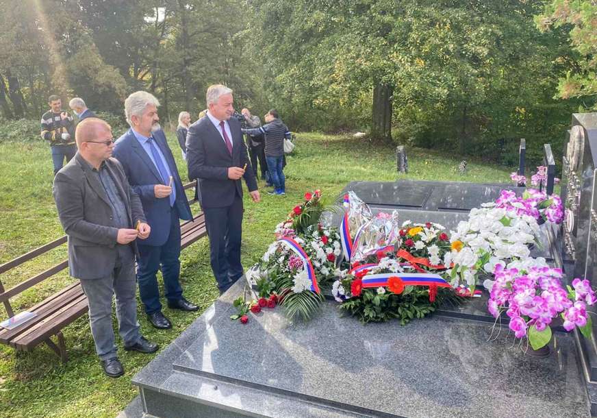 "Jednom ljudi daju riječ..." Borenović u Kozarskoj Dubici povodom 30 godina od smrti heroja Milana Tepića