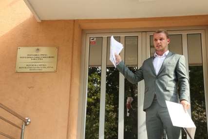 Stanivuković predao nove krivične prijave u slučaju "Kiseonik": Uhapsite me istog trena ako moje riječi nisu tačne (FOTO, VIDEO)