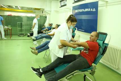 Humanost na djelu: Radnici „Elektrokrajine“ darovali krv (FOTO)