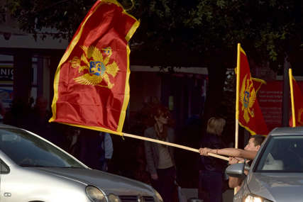Tenzije uoči dolaska patrijarha Porfirija: U Crnoj Gori osvanuli plakati koji pozivaju na "juriš"