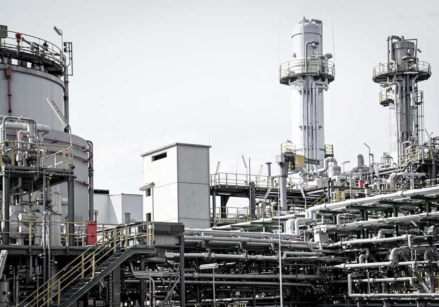 Stručnjaci upozoravaju “Cijena nafte od 100 dolara neodrživa”