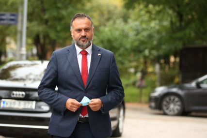 Žunić odbacio kritike opozicije "Narod nije lud, dobro zna za koga treba da glasa"